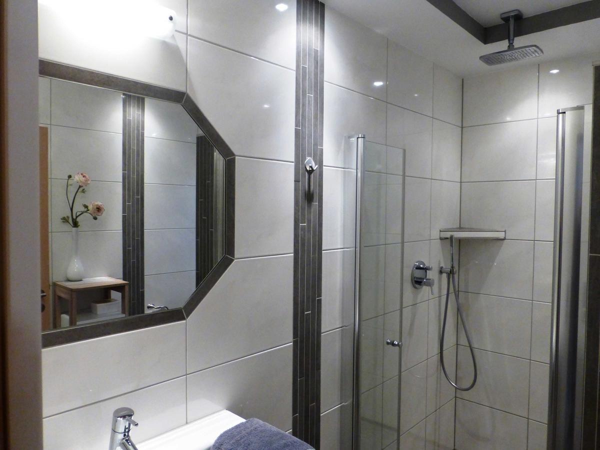 Gaestehaus Natterer - Fewo 1 Momlingen Екстер'єр фото